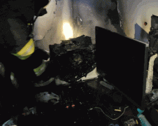 <b>州淳安县某建材市场一两层楼的沿街店肆起火</b>