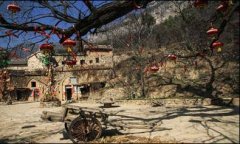 是由退休干部带动开辟